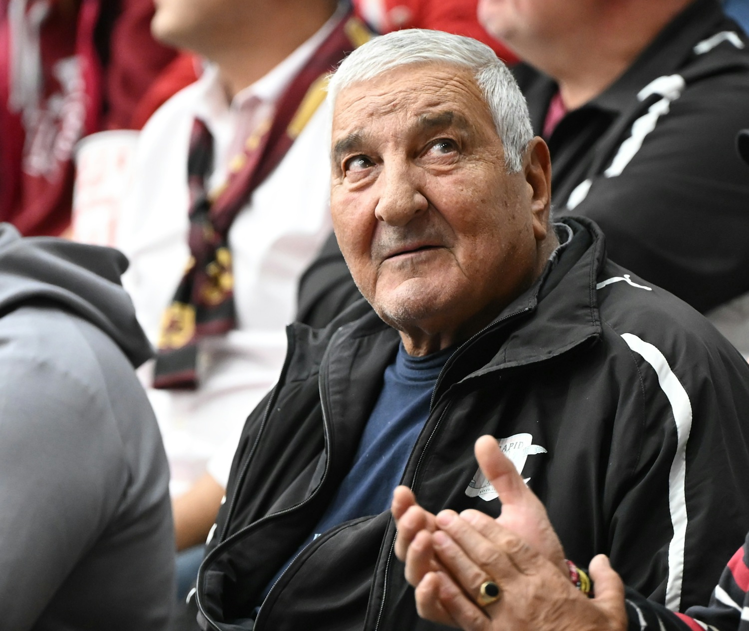 Drama prin care trece Rică Răducanu înainte de Crăciun. Legenda Rapidului, măcinată de problemele de sănătate: