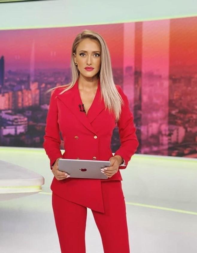 Iuliana Pepene și-a surprins comunitatea! Prezentatoarea de la Antena 1 s-a filmat mâncând carne crudă: