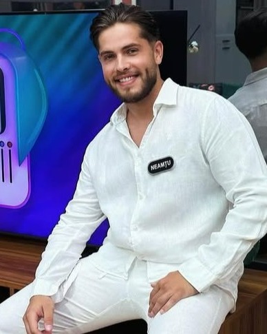 De necrezut cu cine s-a afișat Neamțu, fostul concurent de la „Casa Iubirii”!