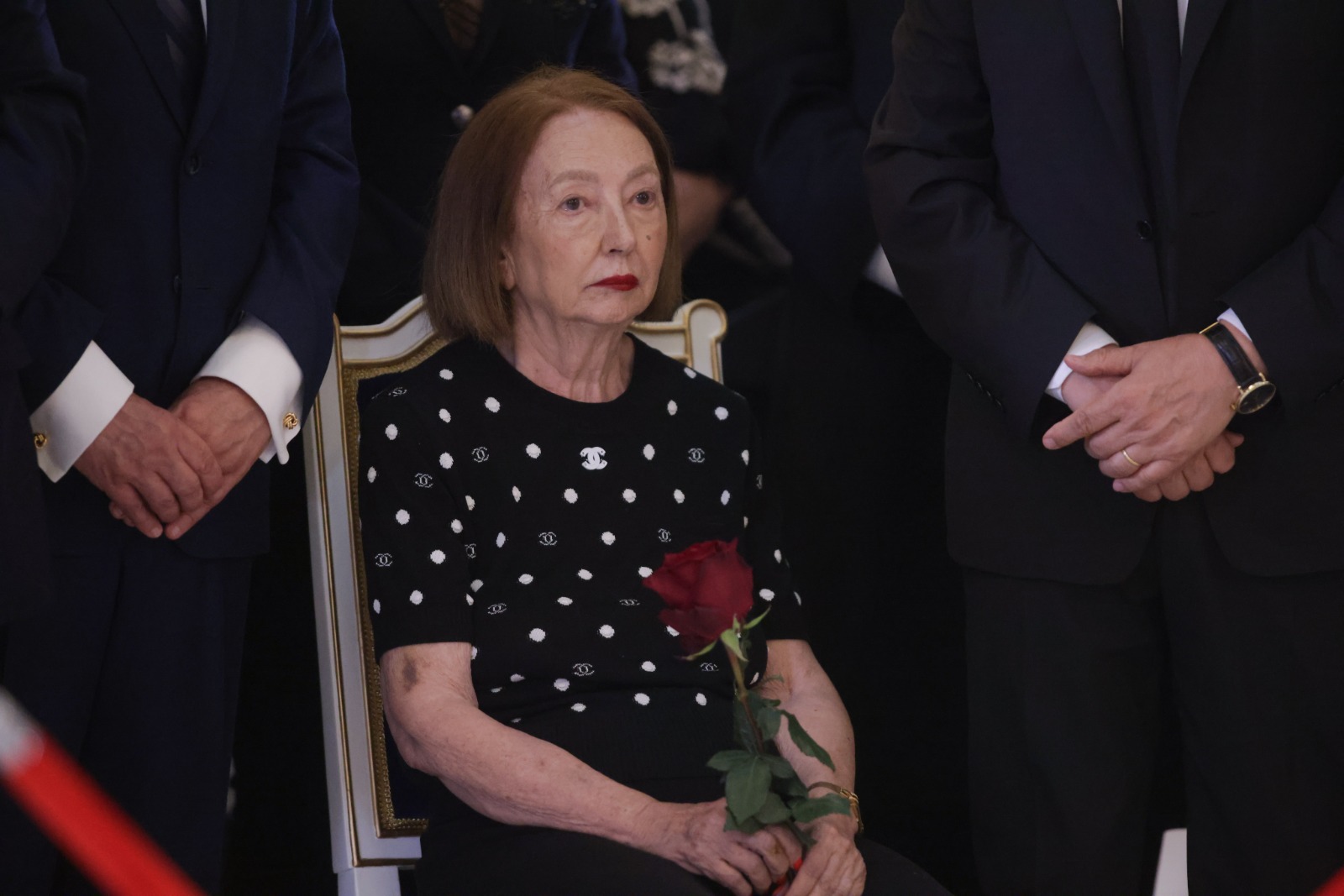 Obiectul cu valoare uriașă pe care prietenele Rodicăi Stănoiu l-au așezat în sicriu. Ultima ei dorință respectată întocmai