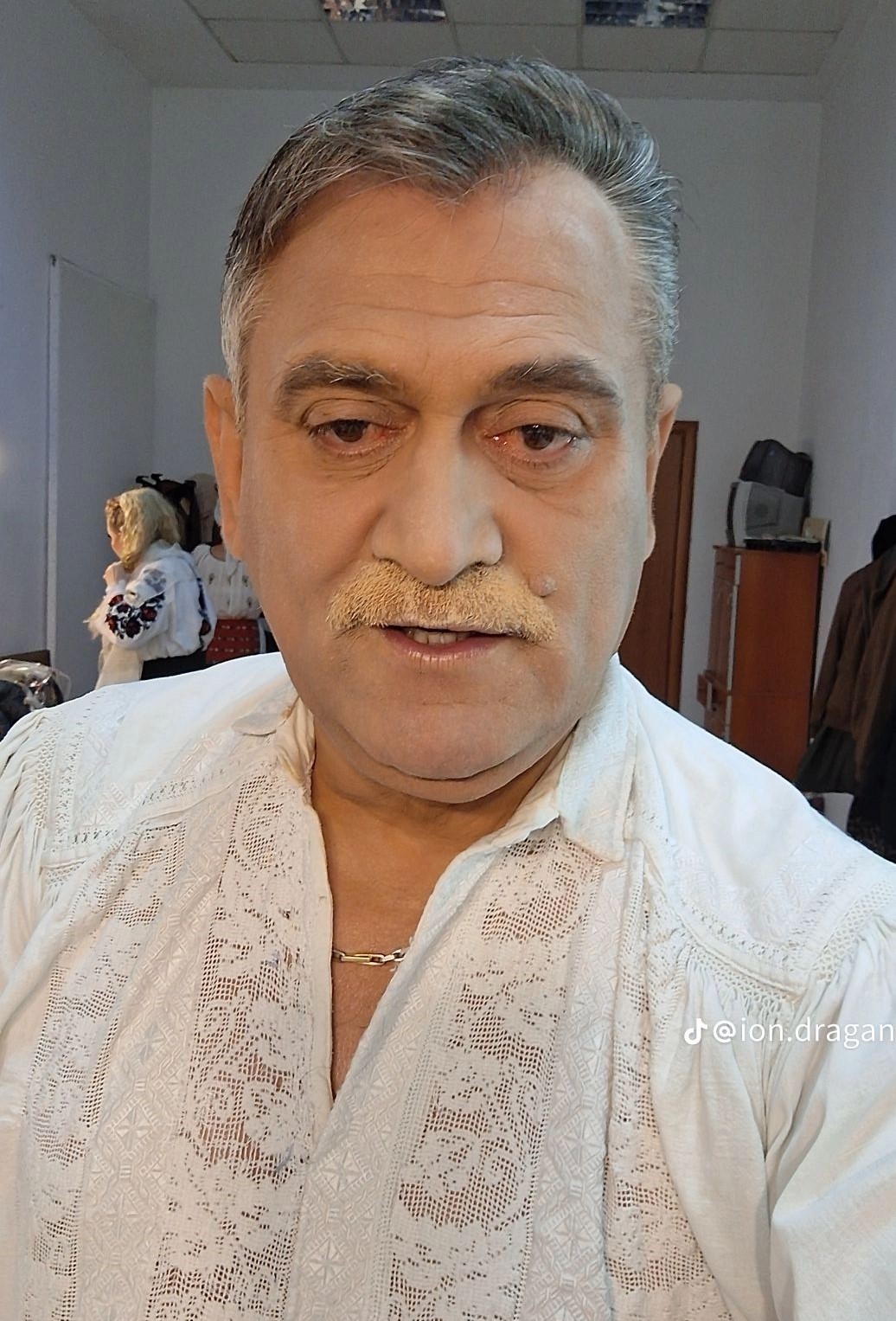 Detaliile observate de internauți în ultimele imagini cu Ion Drăgan: