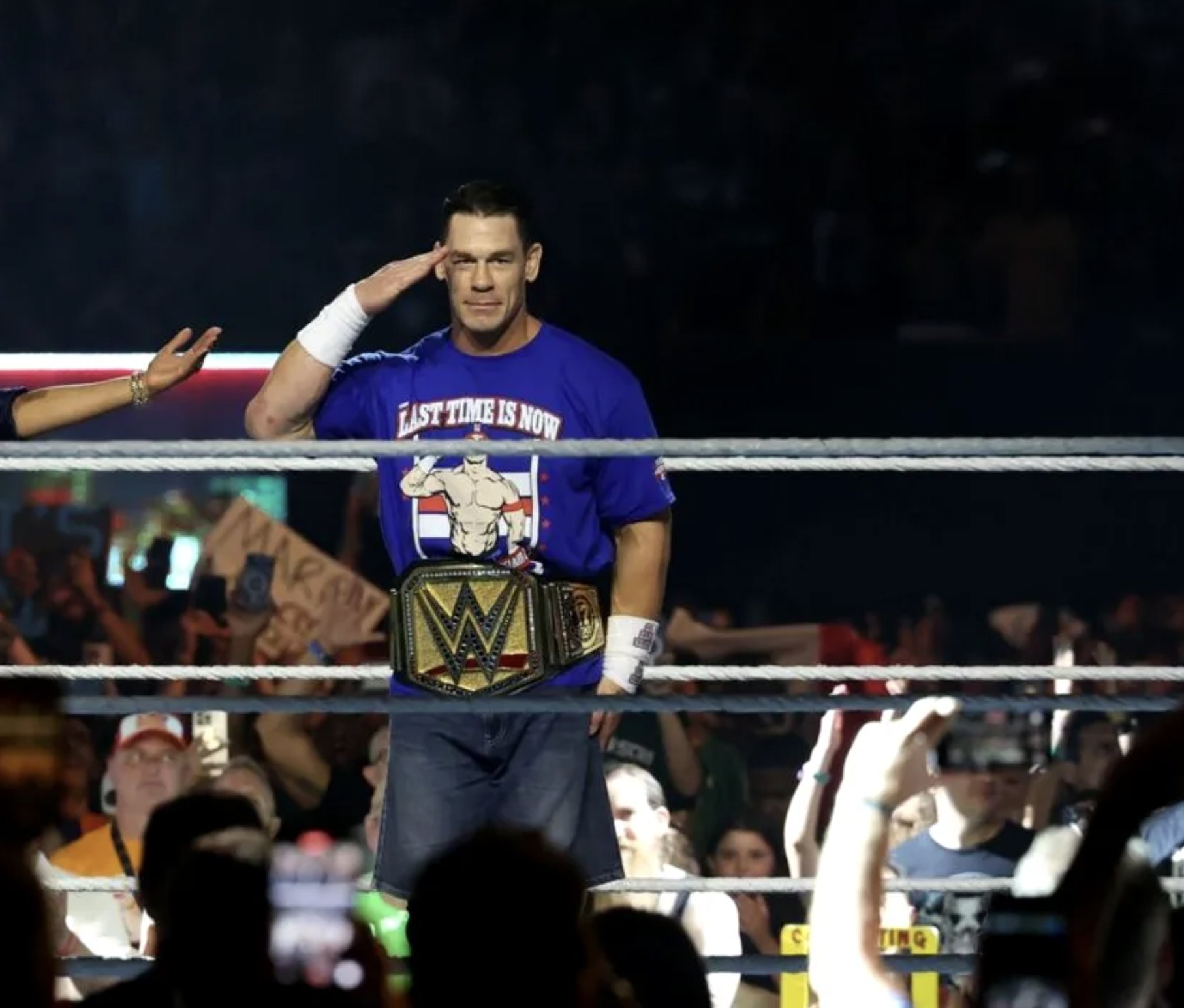 John Cena a părăsit ringul WWE învins și contestat. Ultimul meci al legendei a declanșat un scandal uriaș în lumea sportului: