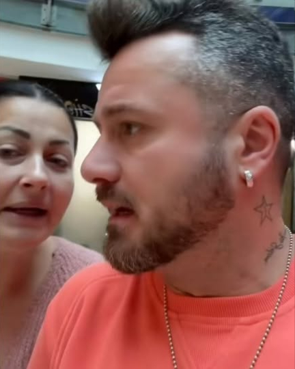 „Ne despărțim și fiecare merge pe drumul lui!” Cum a ajuns Tavi Clonda să-și „urmărească” soția până la mall.