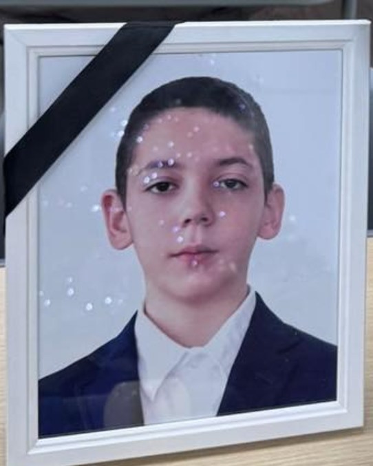 Matei, adolescentul de 14 ani care și-a pierdut viața din Vatra Dornei. Gestul emoționant al colegilor: