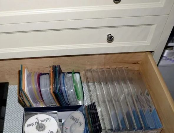 Obiectul banal din sertar care a ajuns să valoreze o avere. Verifică-l chiar acum!