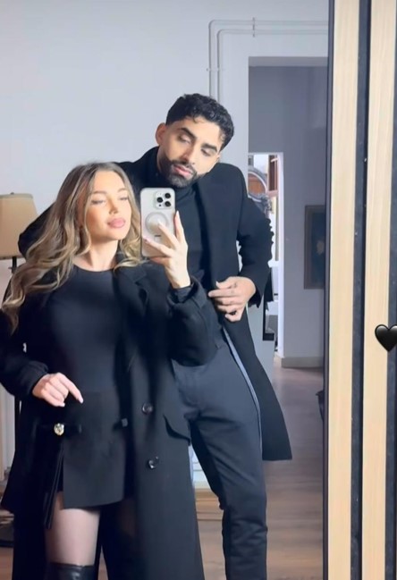 Veronica și Ahmed ar fi luat o pauză de la relație. Fosta câștigătoare „Casa iubirii” a rupt tăcerea și a spus ce se întâmplă între ei