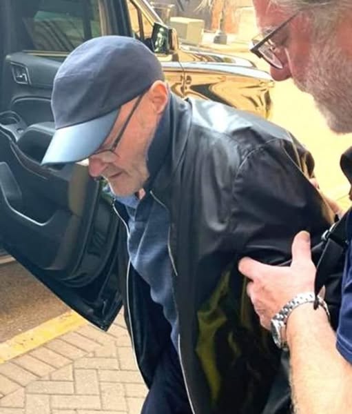 Îl recunoști? Am crescut cu el, l-am iubit din tot sufletul… iar azi viața l-a pus la pământ.