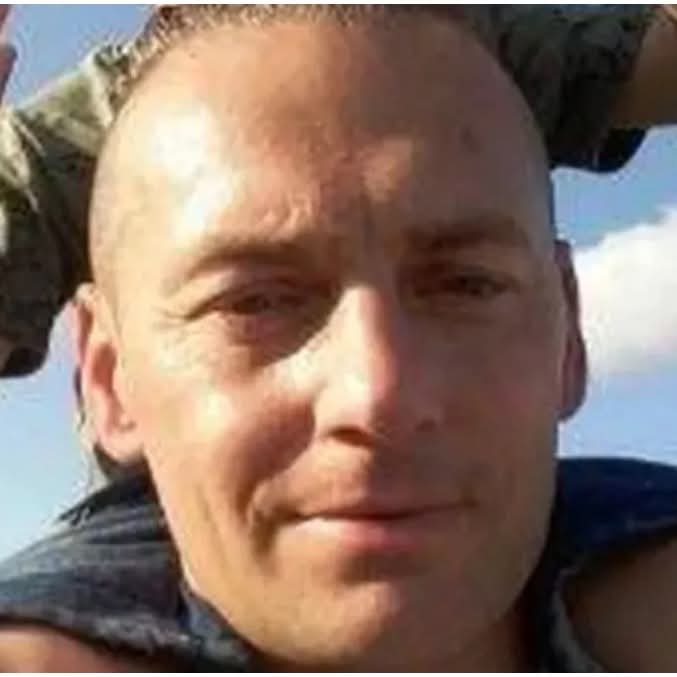 Tatăl s-a stins chiar la înmormântarea fiului său. Durerea i-a fost fatală