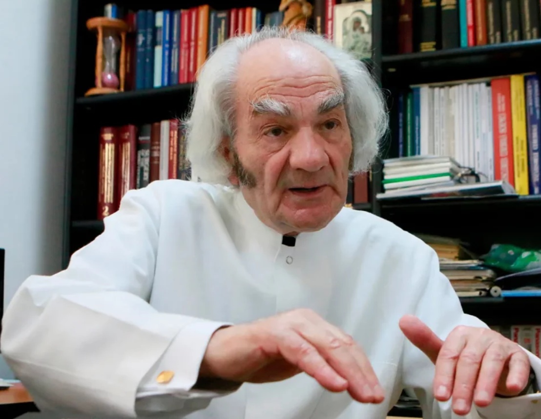 Cele 7 obiceiuri care îți antrenează creierul, potrivit neurochirurgului Leon Dănăilă