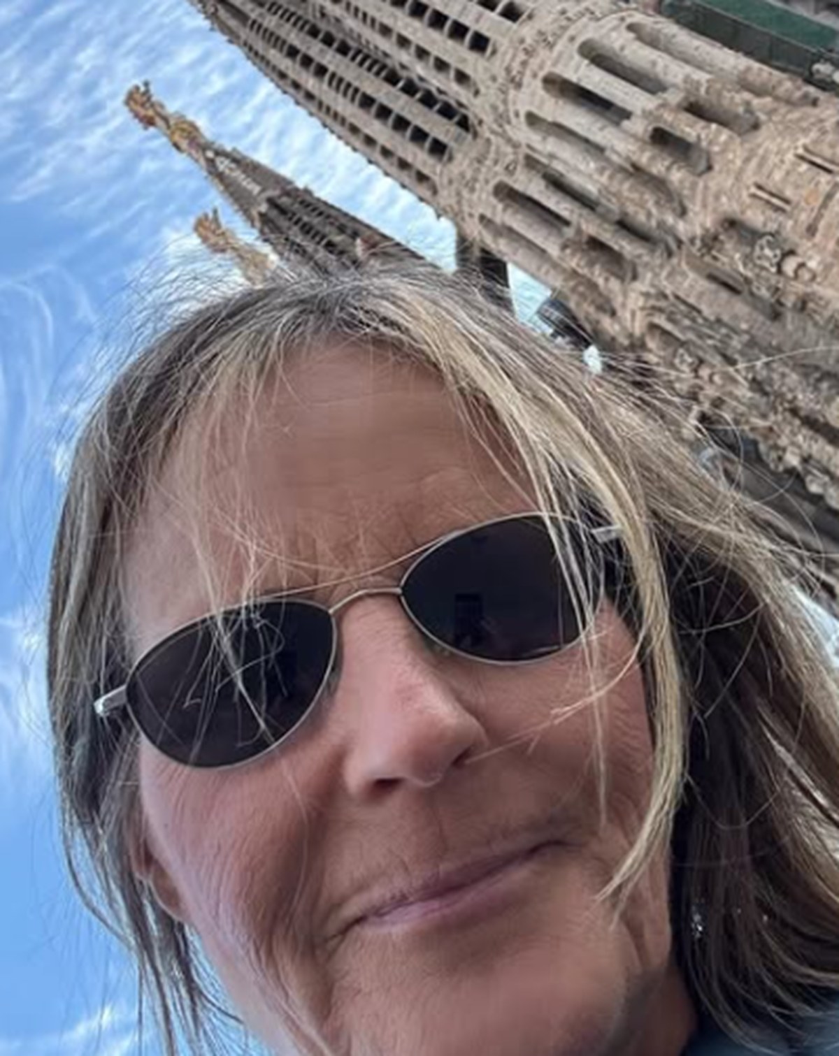 Toți o adorau în anii ’90, iar astăzi cu greu mai este recunoscută! Transformarea radicală a unei vedete care a marcat o generație