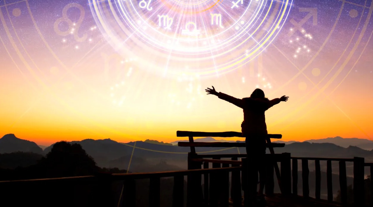 Cele mai norocoase 2 zodii în luna februarie. Viața lor intră pe un drum complet nou