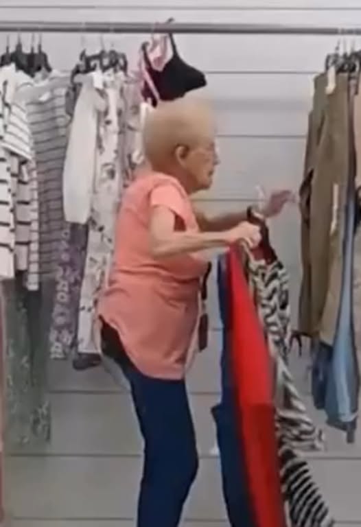 Pensionara de 92 de ani care merge zilnic la muncă: „Trebuie să-mi plătesc chiria și rata la mașină”