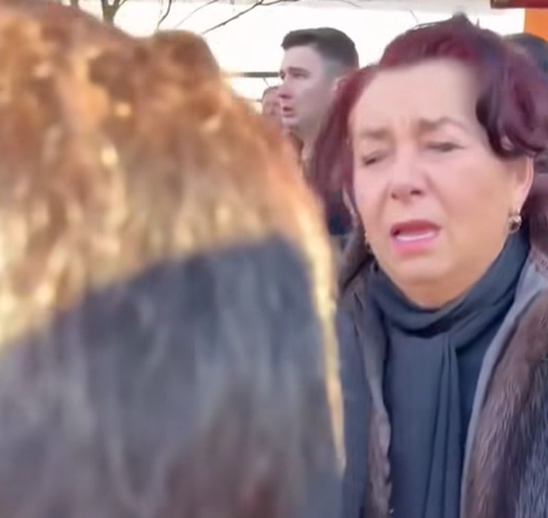 Maria Loga, sfâșiată de durere la căpătâiul regretatului Ion Drăgan. Un ultim rămas-bun care a îndoliat Oltenia