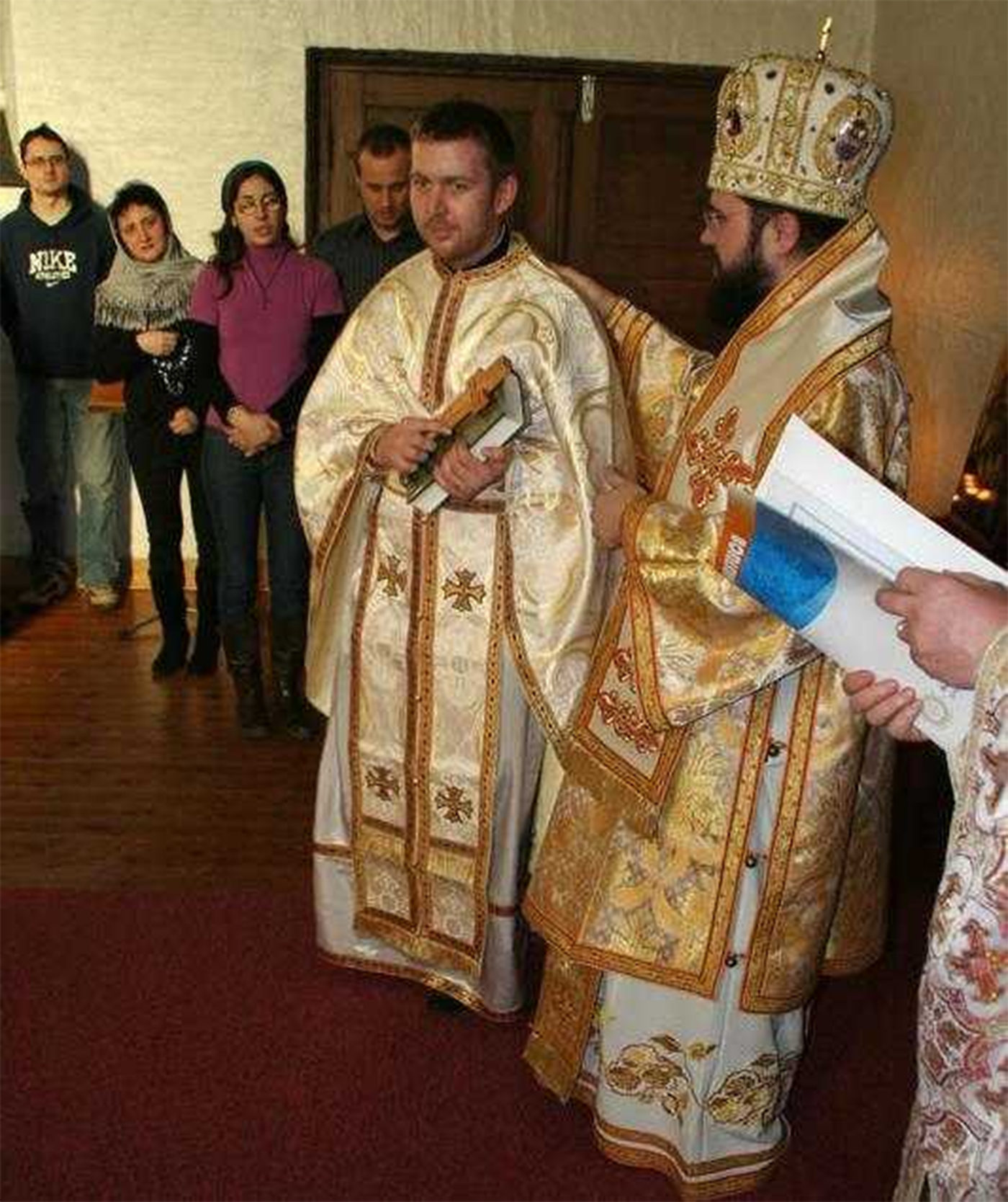 Ce salarii au preoții ortodocși, catolici, pastorii, rabinii și imamii în România, în 2026