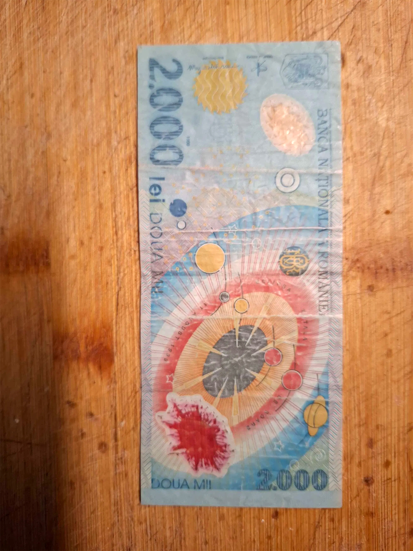 Bancnota românească ce poate valora o mică avere în 2026. Cât plătesc colecționarii pentru ediția dedicată eclipsei din 1999