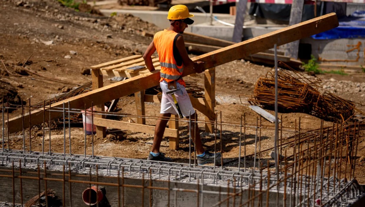 Constructor român dispărut după ce a încasat un avans consistent. Verdict dur dat de instanța din Belgia: