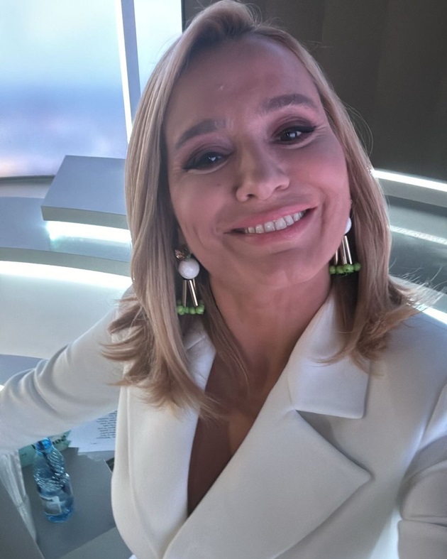 Andreea Esca dezvăluie de ce nu și-a pensat niciodată sprâncenele. Confesiunea care i-a surprins pe fani: