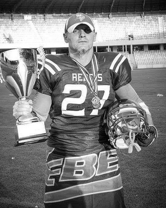 Robert-Sorin Ion, preparatorul fizic al echipei de rugby Steaua,  s a stins  la 52 de ani
