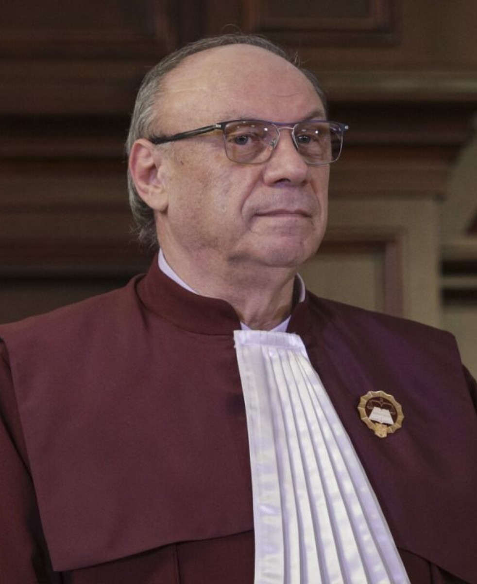 CCR intervine din nou! Guvernul, pus la zid pentru…