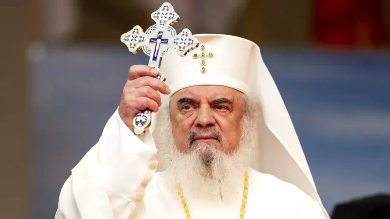 Zi cu profundă încărcătură spirituală: Canonizarea a 16 românce, oficiată de Patriarhul Daniel