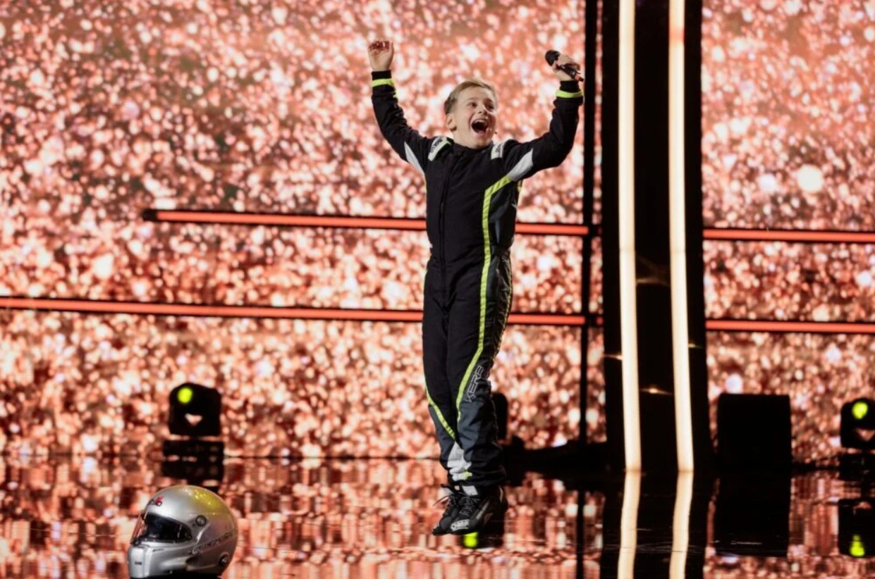 Puștiul de 10 ani care a uimit o țară întreagă! Alexis Stan a primit Golden Buzz la „Românii au talent” și merge direct în semifinală