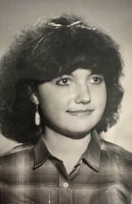 Uită-te atent! De la „eram o umflată” la una dintre cele mai controversate și urmărite vedete din România!  Povestea ei a împărțit țara în două