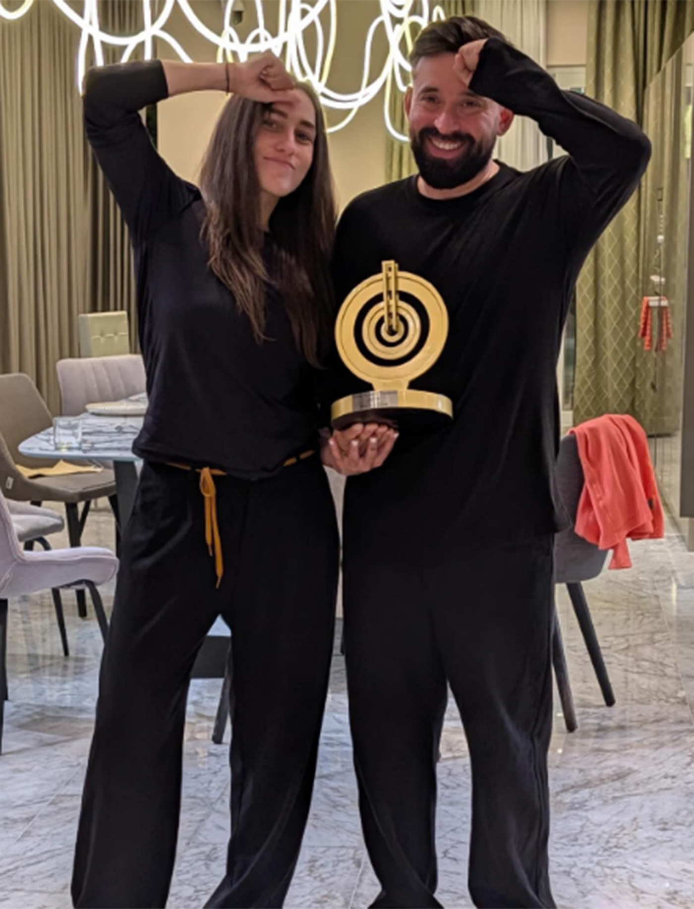 Meseria neobișnuită a Mariei Pitică! Cum își câștigă existența, de fapt, logodnica lui Oase