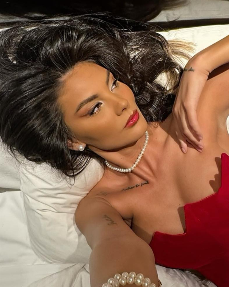 Ramona Olaru nu mai acceptă bărbați fără posibilități. Cât de înstărit este, de fapt, partenerul ei grec