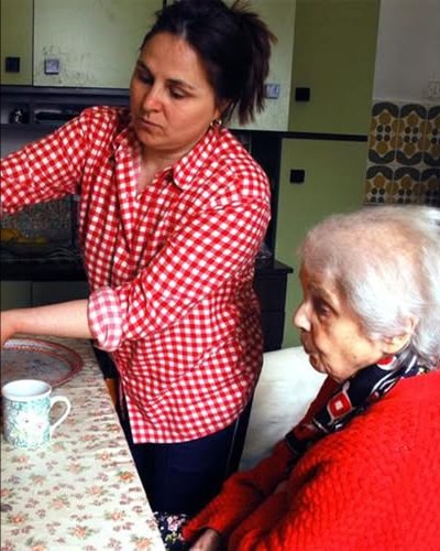 Surprinzător! Ce pensie poate primi o badantă româncă după doar 10 ani de muncă în Italia: