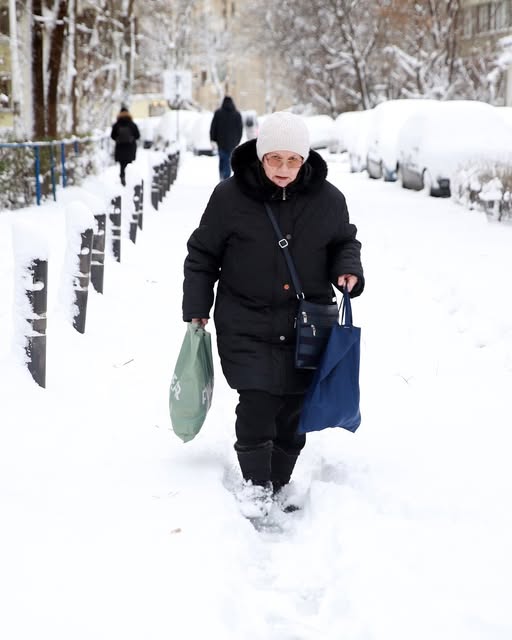 Ninsorile revin în România. Meteorologii anunță când se schimbă vremea!