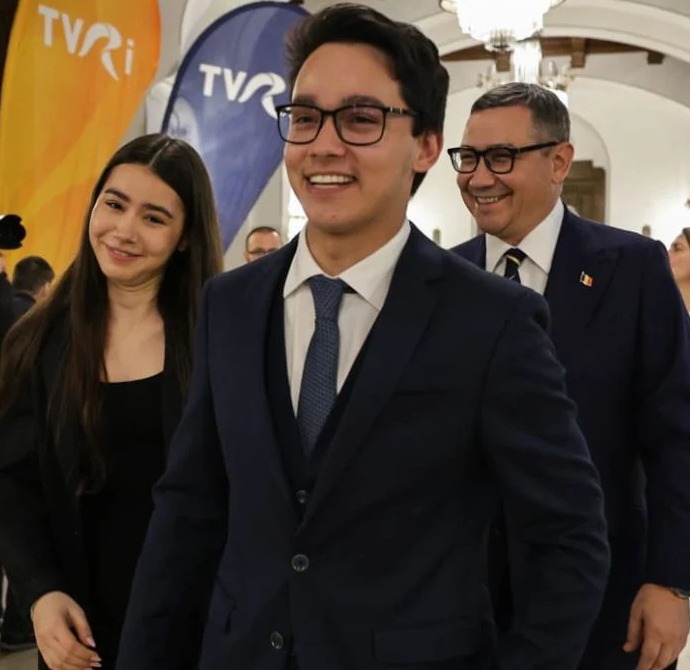 Știre de ultimă oră! Irina Ponta, fiica fostului premier Victor Ponta, ar fi fost împiedicată să se îmbarce într-un zbor de evacuare