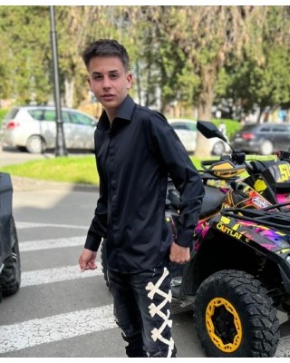 Un adolescent de 16 ani și-a pierdut viața după ce a furat mașina părinților și a plecat la plimbare cu prietenii!
