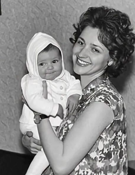 Îți mai amintești de el? A fost gazda uneia dintre cele mai iubite emisiuni TV din anii 2000