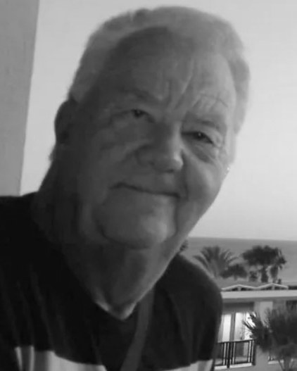 Familia este devastată! El este bărbatul care s-a stins după ce a mâncat pui în vacanță