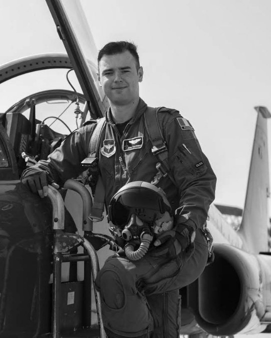 Octavian, căpitan al Forțelor Aeriene Române, și-a pierdut viața în timp ce încerca să salveze un