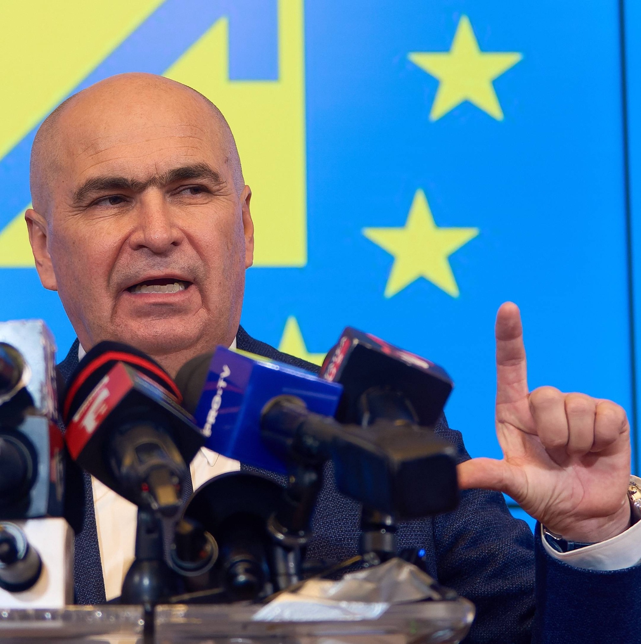 Lovitură pentru români: plăți mai mari începând cu 1 iulie