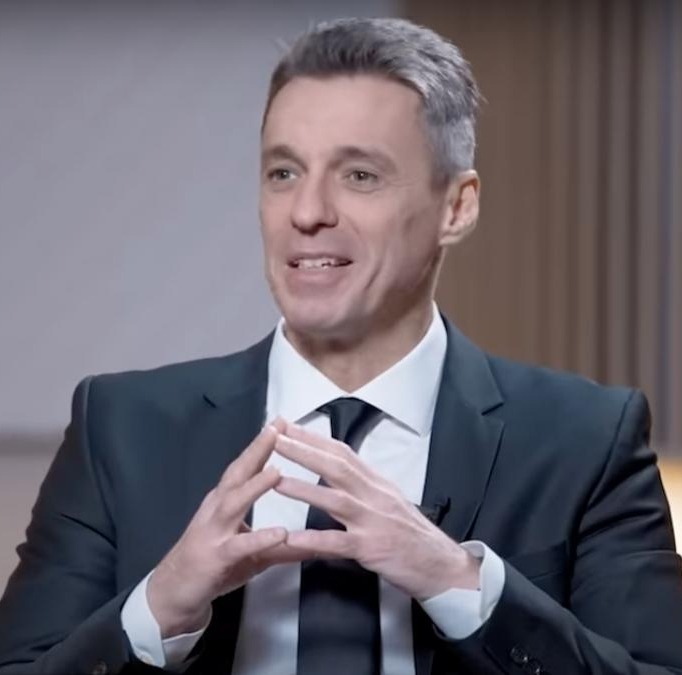 Mircea Badea i-a dedicat o poezie ironică lui Ilie Bolojan: „Muma lui Bolojan”
