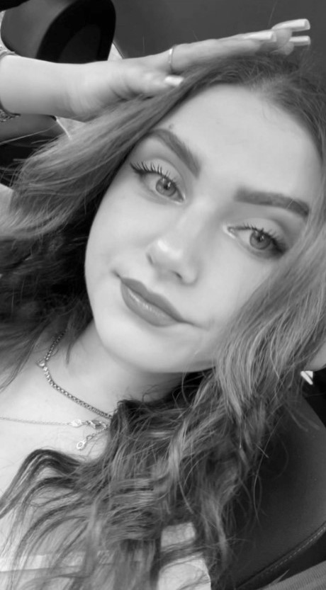 Teodora, destin frânt la doar 20 de ani! Tânăra româncă și-a pierdut viața după ce iubitul ei a…