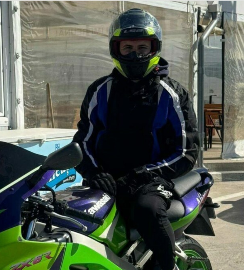 Destin frânt la doar 21 de ani! Adrian, tatăl unei fetițe, și-a pierdut viața într-un accident trist înainte de nuntă