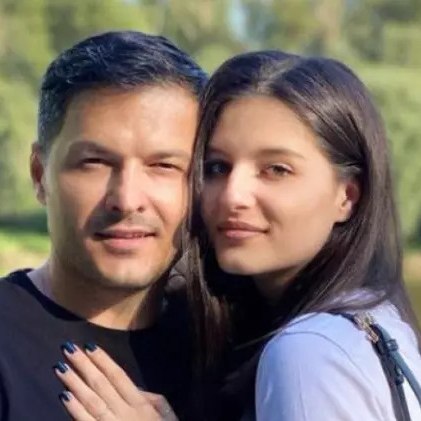 Carmina, fiica lui Liviu Vârciu, a…