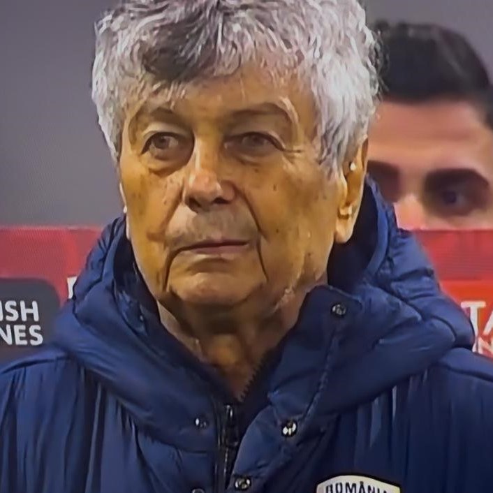 Imagini care ridică semne de întrebare cu Mircea Lucescu, la meciul cu Turcia!