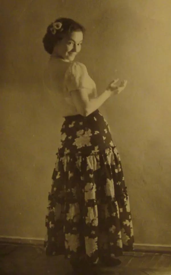 O mai recunoști? A ajuns la o vârstă înaintată, dar încă surprinde pe toată lumea