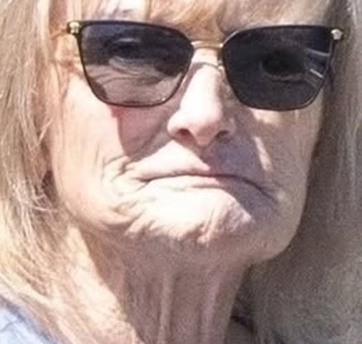 O mai recunoști? Femeia care a făcut furori în anii ’90, schimbată complet astăzi. Ce a spus despre copii și viața ei retrasă: