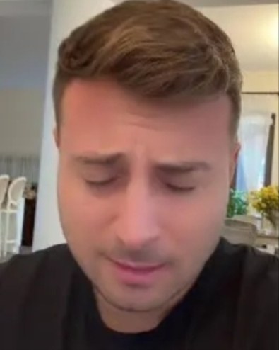 „Ai plecat…”  A tăcut până acum, dar mesajul lui Valentin Sanfira schimbă tot: „N-ai vrut să…”