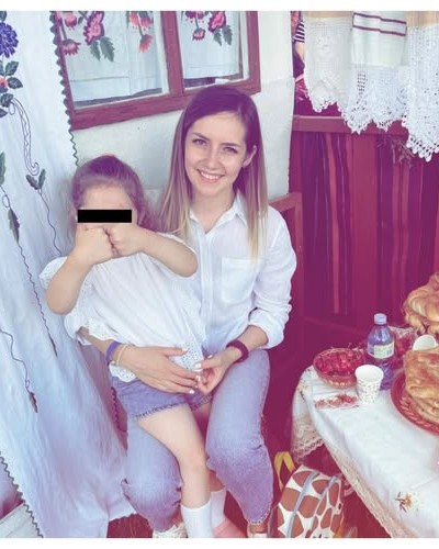 Ea este Valentina, tânăra mamă implicată într-un accident provocat de o polițistă de 22 de ani! Final dramatic