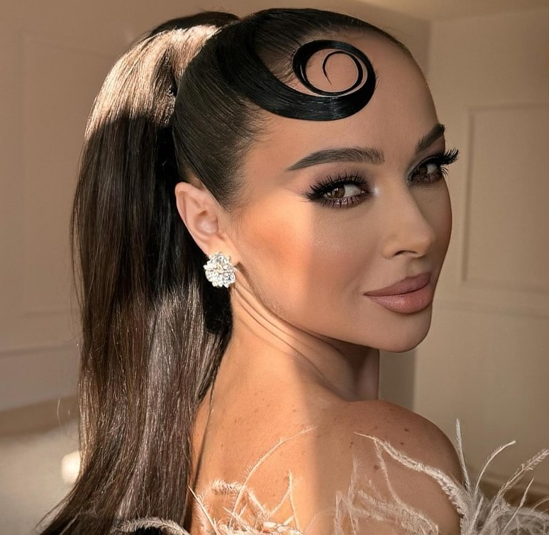 „Ne luăm rămas bun…” Vlăduța Lupău anunță o despărțire