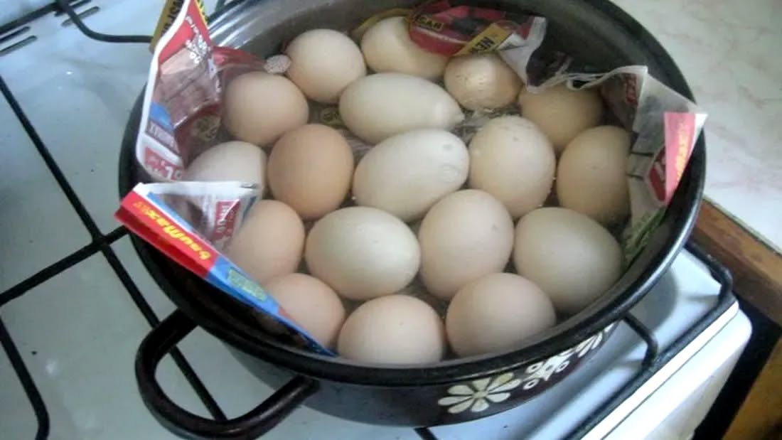 Cum să fierbi ouăle de Paște fără să se crape. Metoda simplă care îți garantează rezultate perfecte: