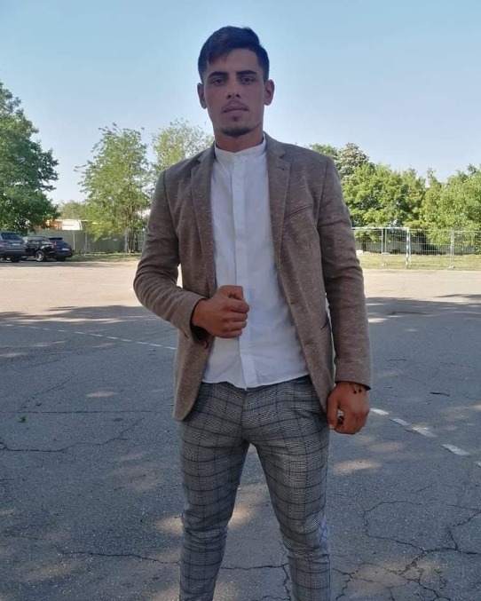 Iulian s-a stins în Germania după ce patronul  a insistat să revină la muncă și…