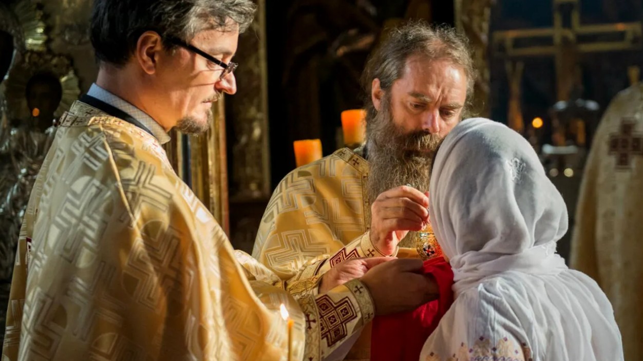 Care este păcatul pentru care nu te poți împărtăși? Explicația preoților ortodocși