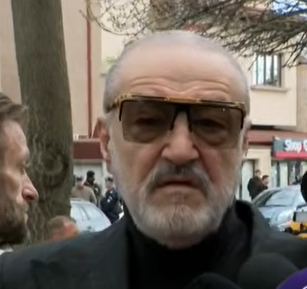 Gigi Becali a făcut un anunț categoric în fața bisericii: „Trebuie să vorbesc cu Răzvan, el este singurul care…”